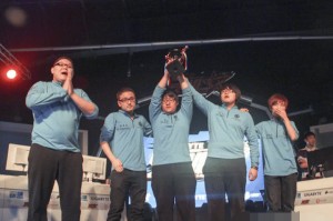  电竞天才少年横空出世，单场五杀震撼全场  