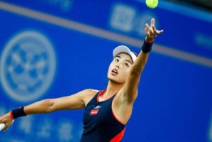  中国金花郑钦文力克强敌挺进八强