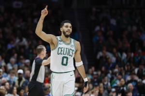  凯尔特人塔图姆高效表现轻取尼克斯