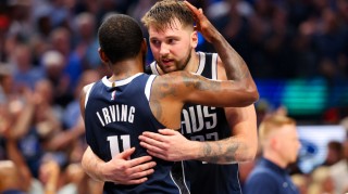  东契奇超神发挥，独行侠加时险胜快船队