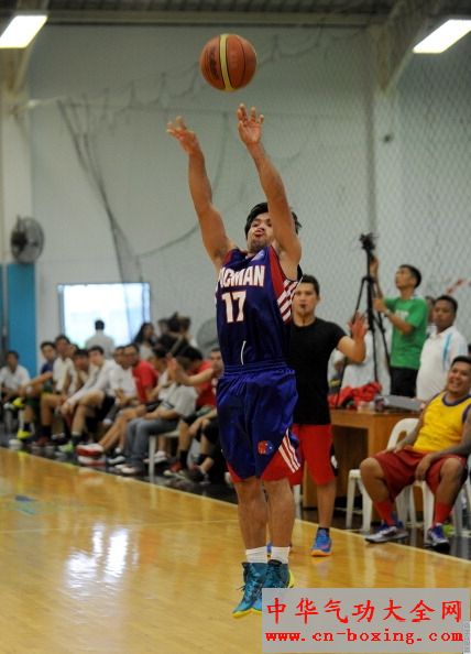  篮球跨界合作频现，品牌联名引领潮流