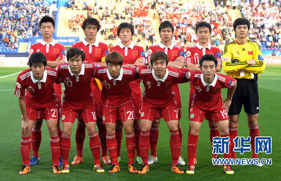  热那亚主场气势如虹，完胜下游球队  