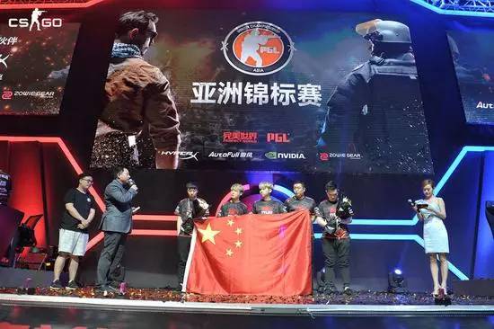  电竞传奇选手复出首战，强势碾压对手晋级  