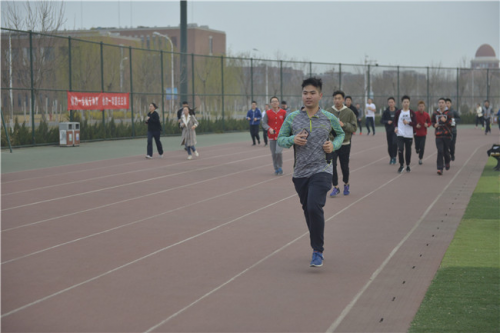  网球公益基金成立，资助贫困地区儿童接触这项运动  